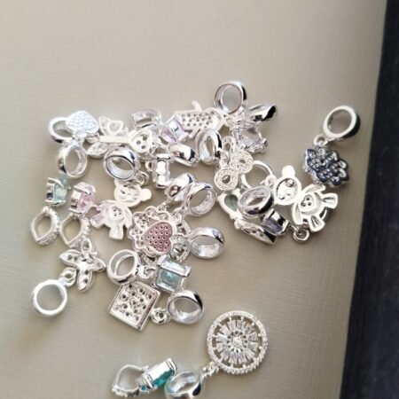 Berloque P. Cravejas, Pedras ou Plaquinhas