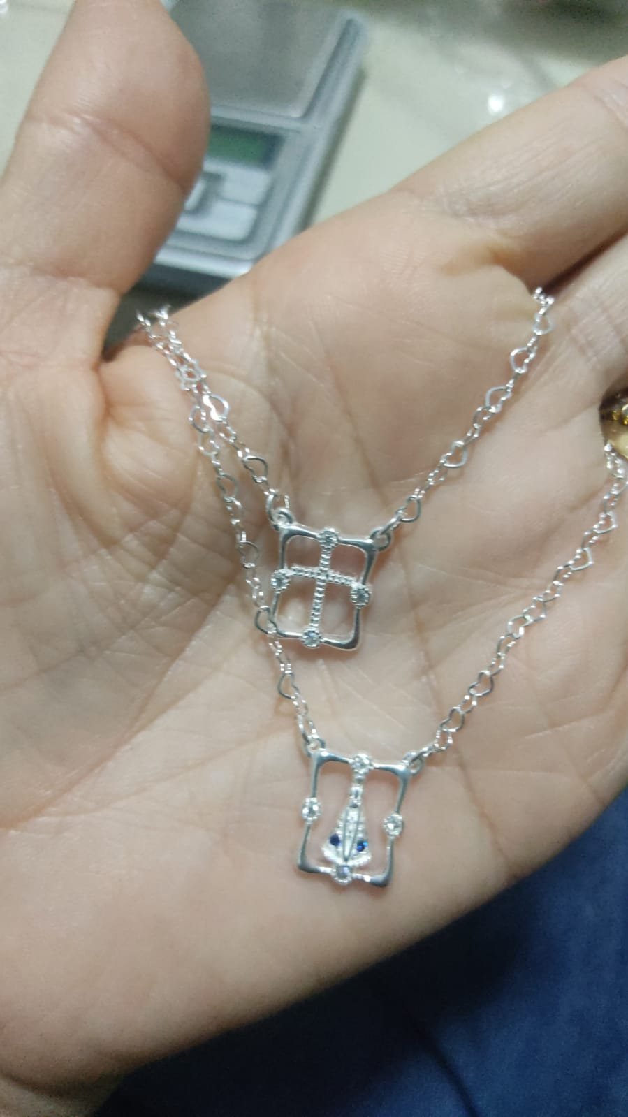 Escapulário P. corrente coração N. Sra. Aparecida e placa Cruz