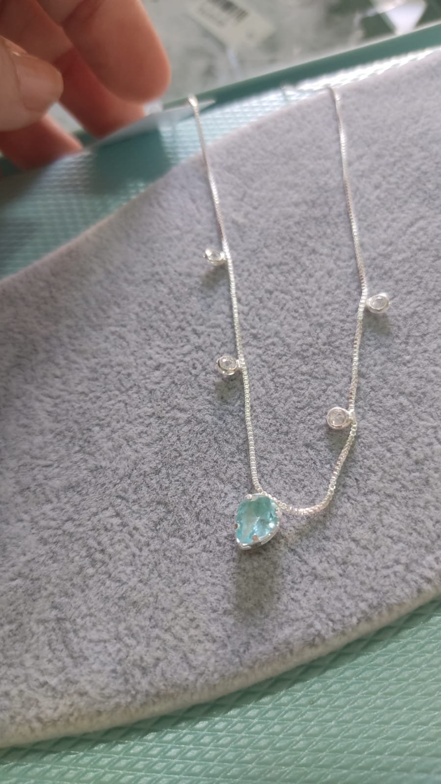 C.P gota agua marinha e cristais