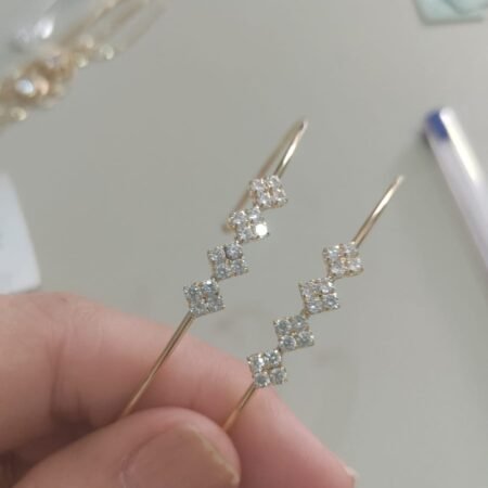 Bracelete O. com zirc. formando quadrados