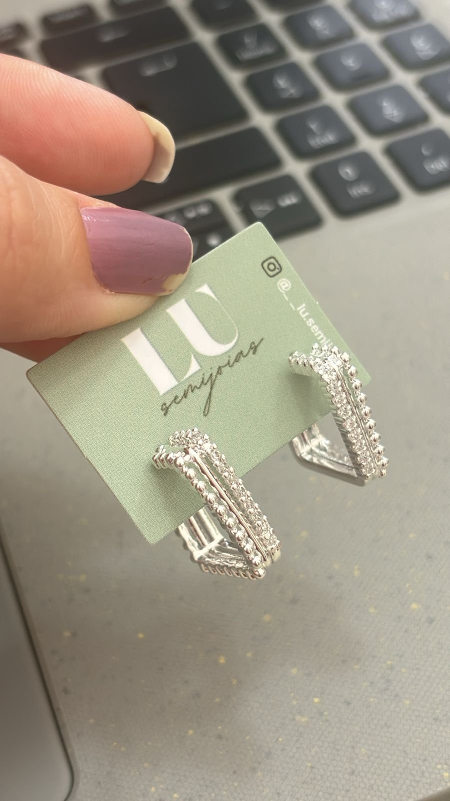 B.P argola quadrada 3 fileiras com zirc. e pipoquinha