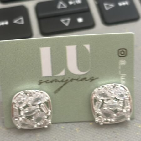 B.P quadrado com navetes ponto de luz