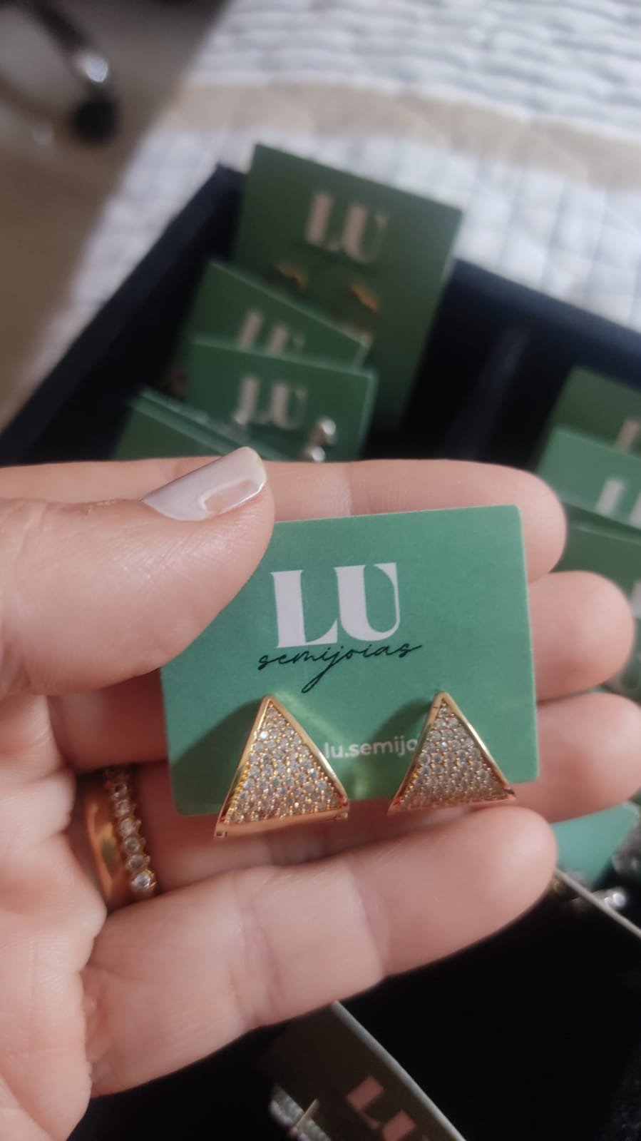 B.O triangulo zirc. crav.