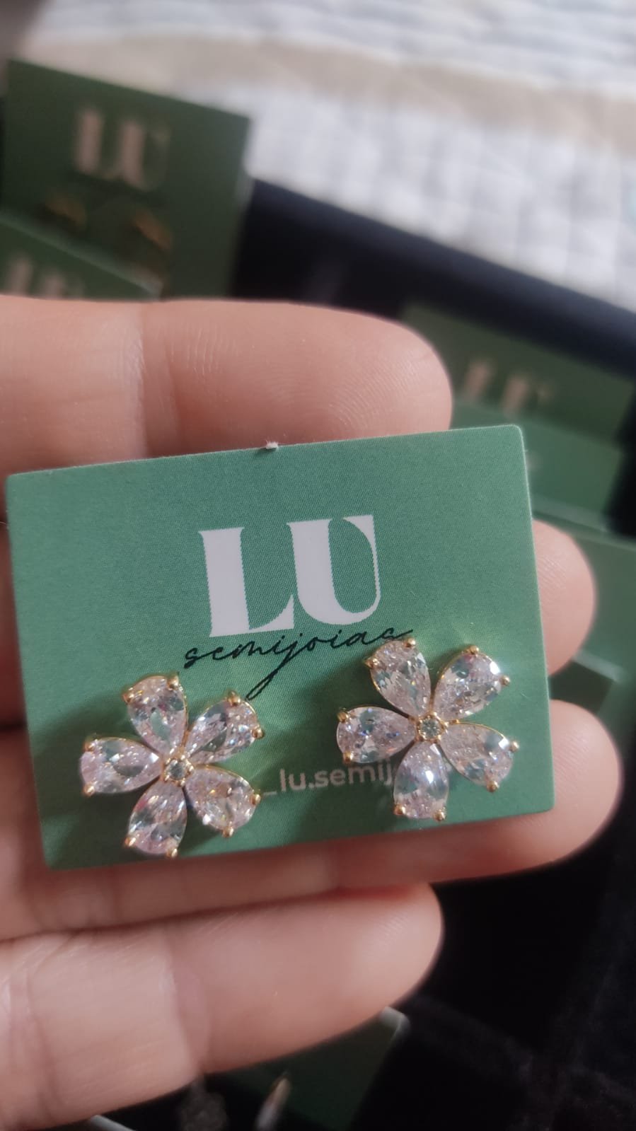 B.O flor cristal Bruna