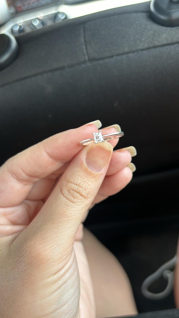 A.P solitário quadrado