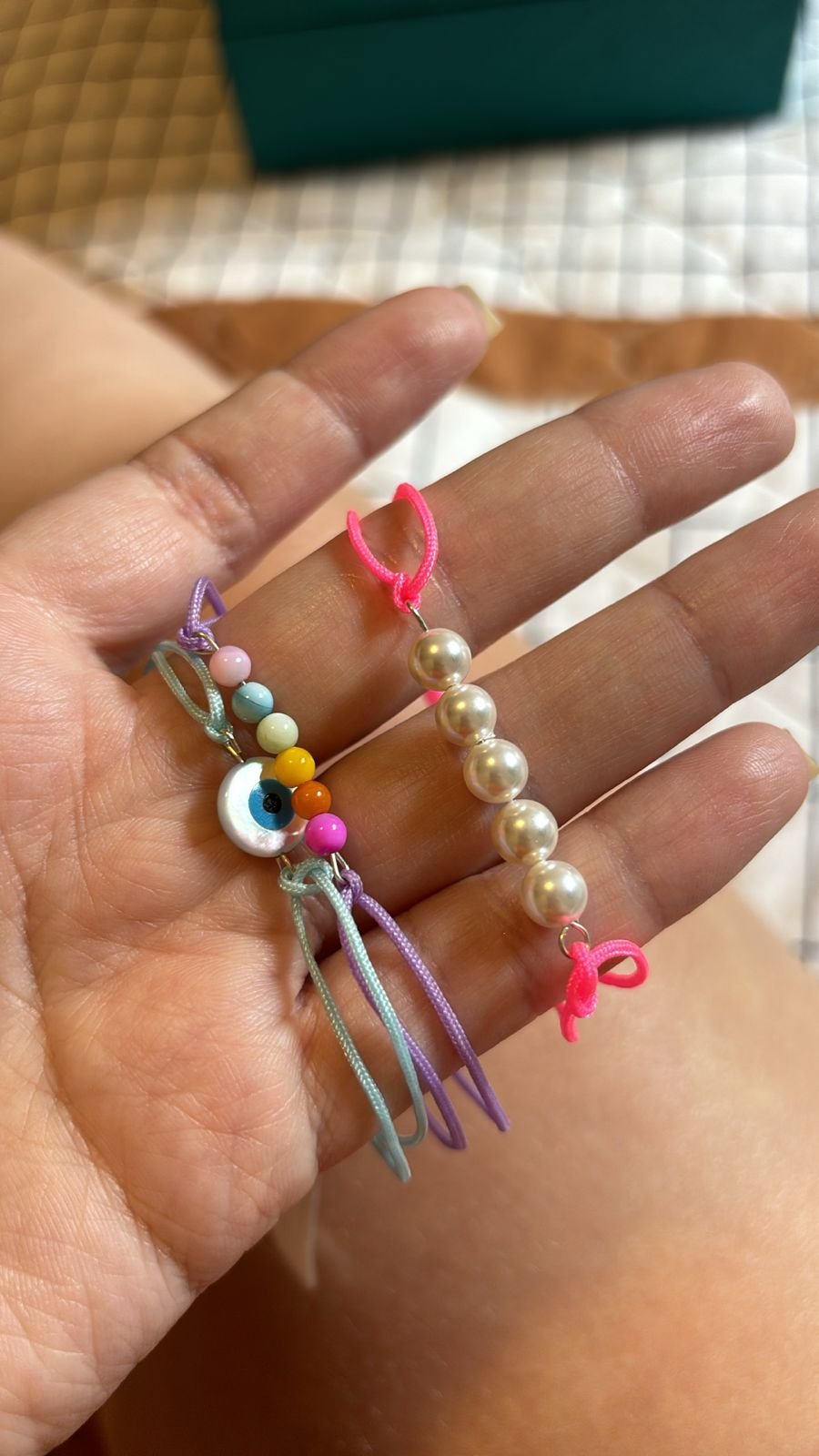 Pulseira corda color.