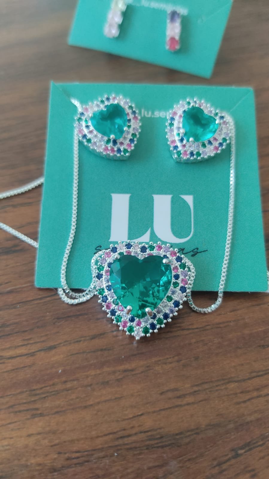 Conj.P coração esmeralda zirc. color