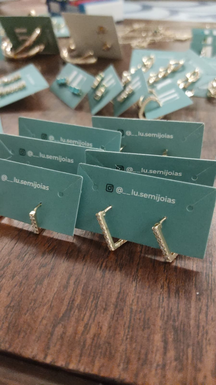 B.o argola quadrada zirc. crav. M 12x 8,00