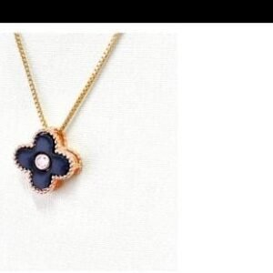 Gar.P trevo preto  ponto de luz