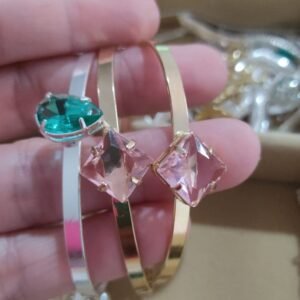 Bracelete P. 1 pedra quadrada