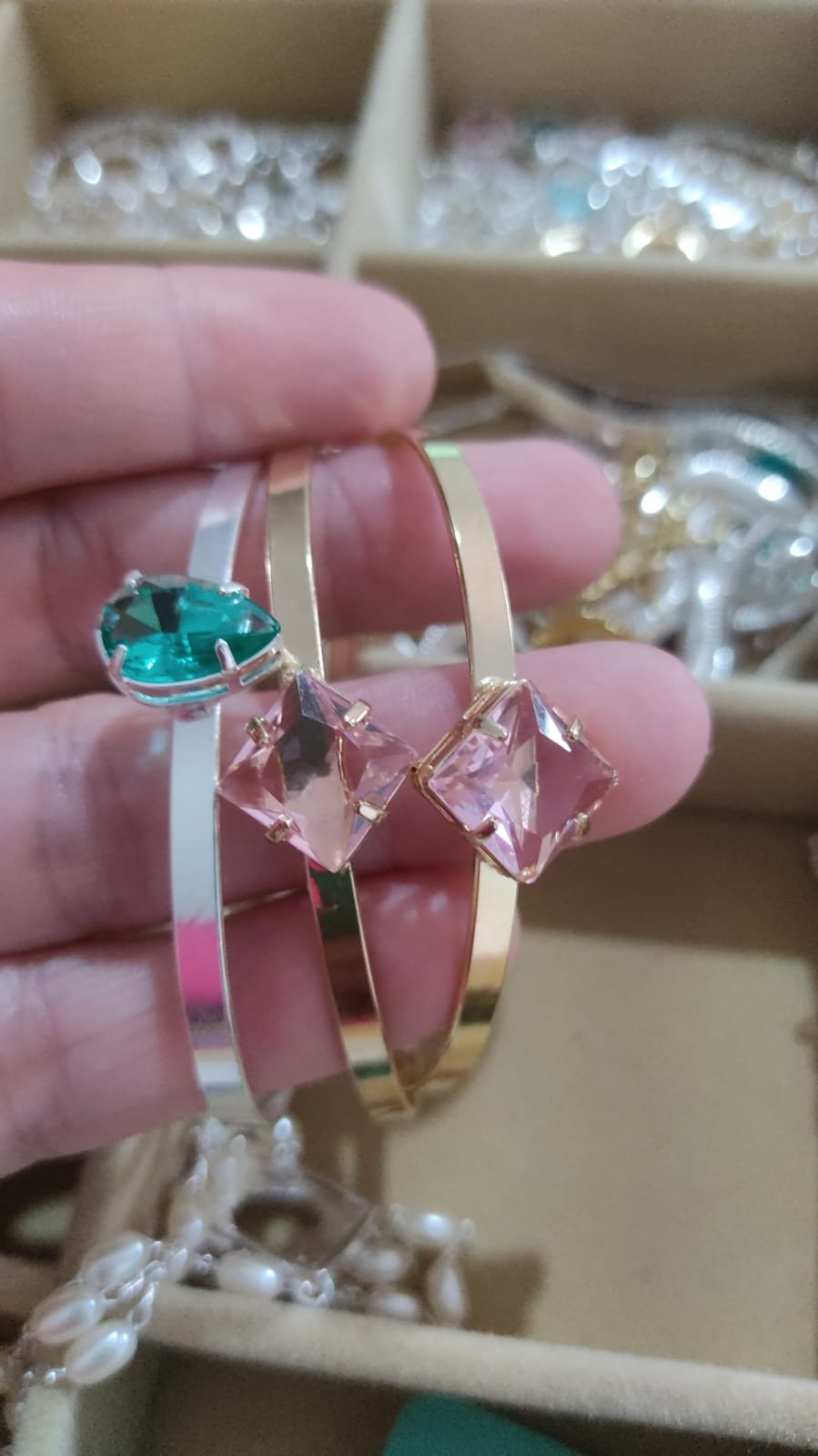 Bracelete P. 1 pedra quadrada