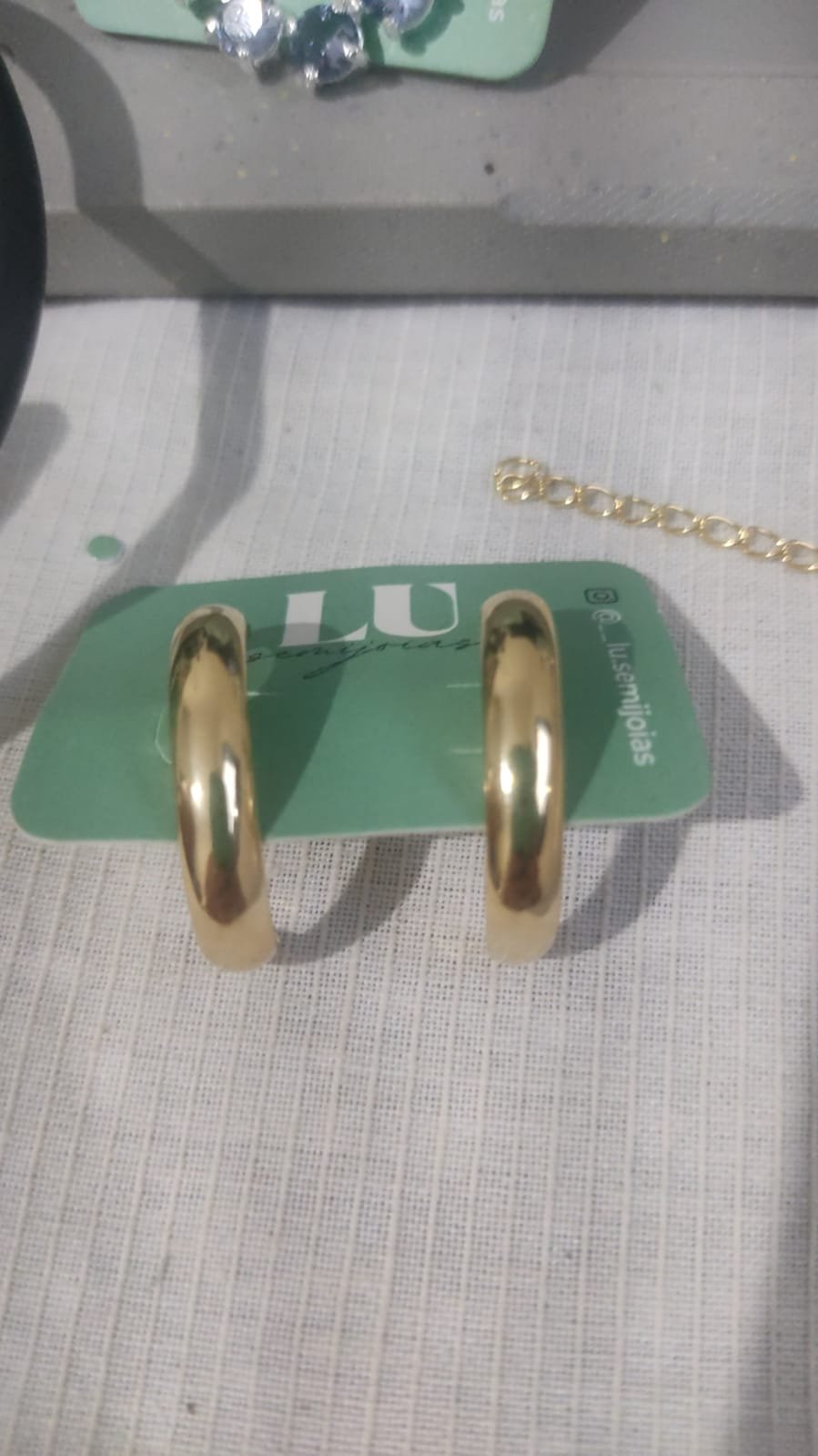 B.P ear hook liso meia argola