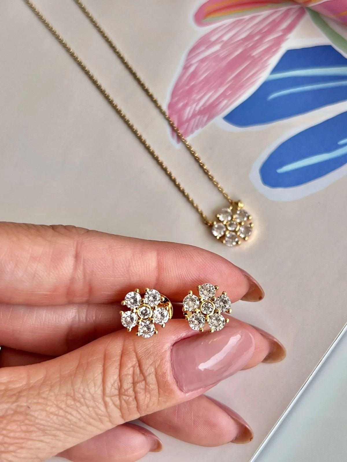 Conj. O  Mini Flor zirc. cristal