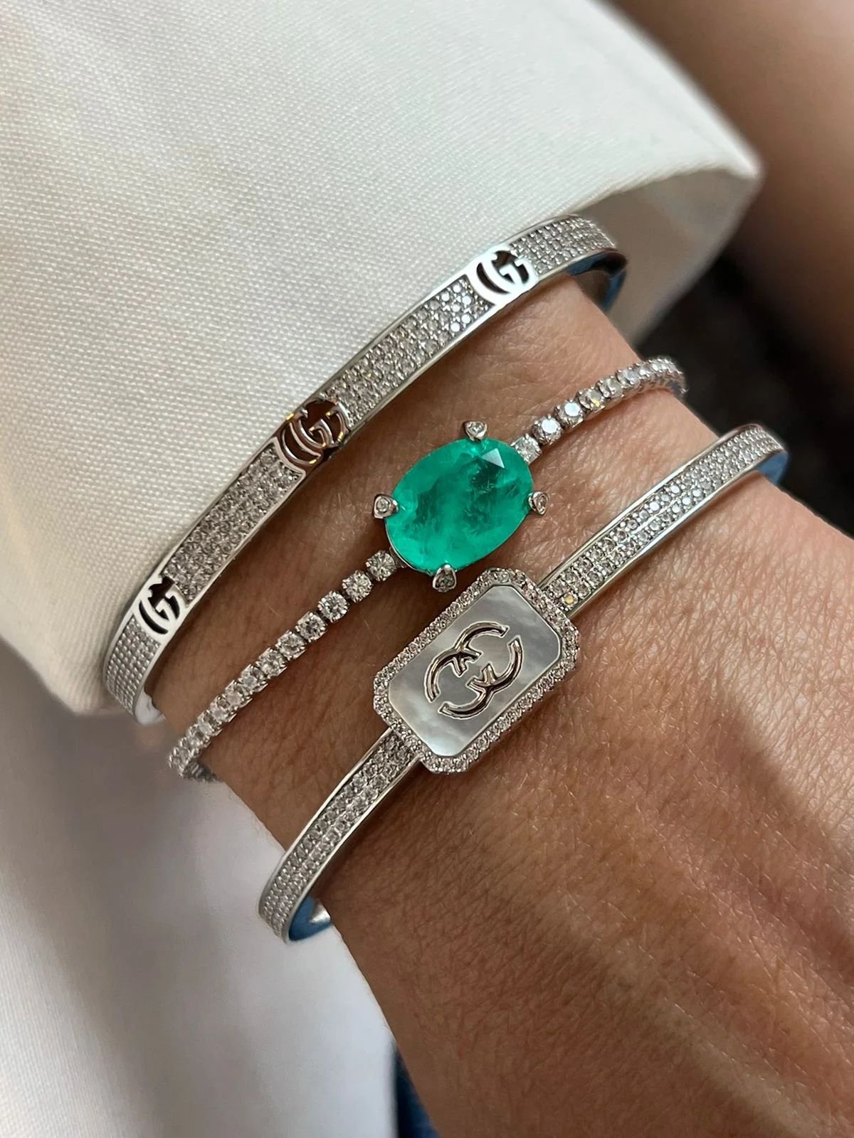 P.P Oval cristal com Fusion esmeralda colombiana