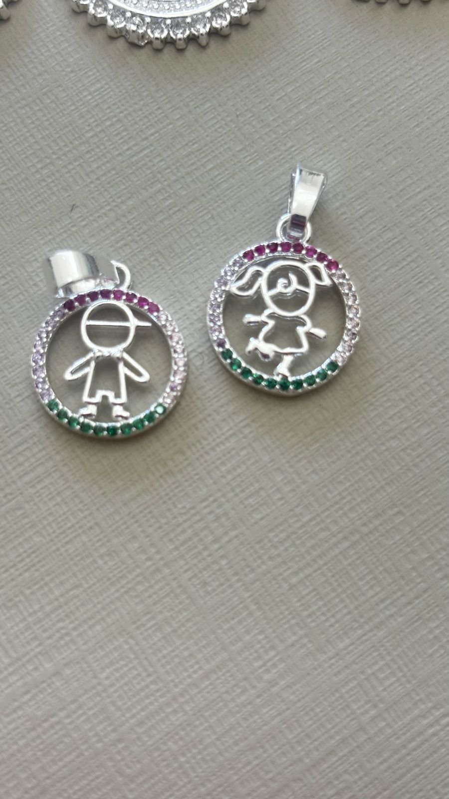 M.P menino (a) mandala 1,5 cm zir. crav,