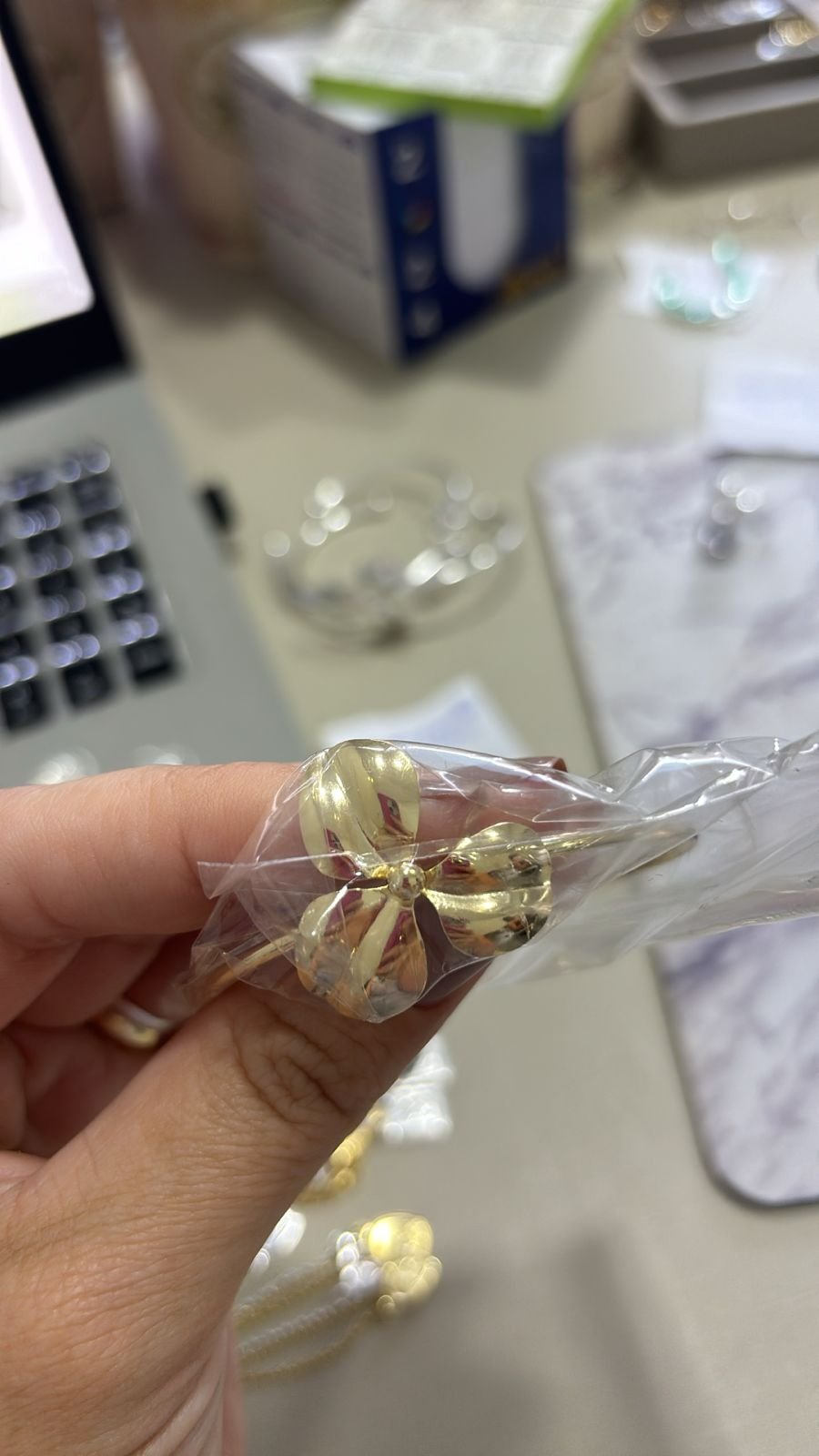 Bracelete O. flor 3 petalas