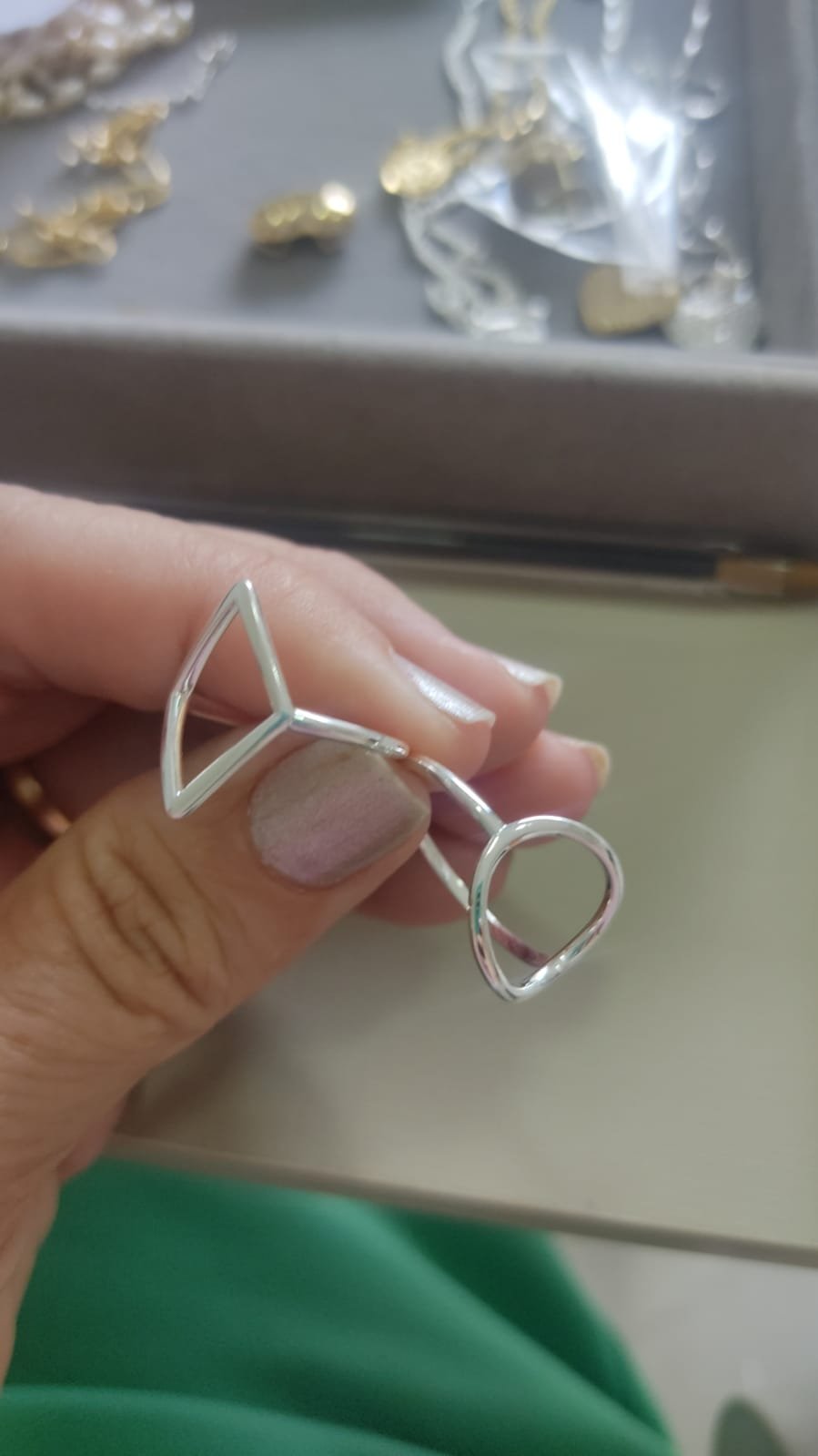 A.P fininho triangulo vazado