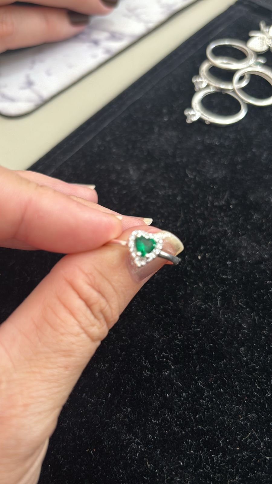 A.P coração prata 925 (esmeralda, verde e turmalina)