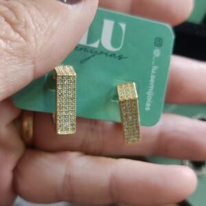 B.O argola estilo diamante crav.