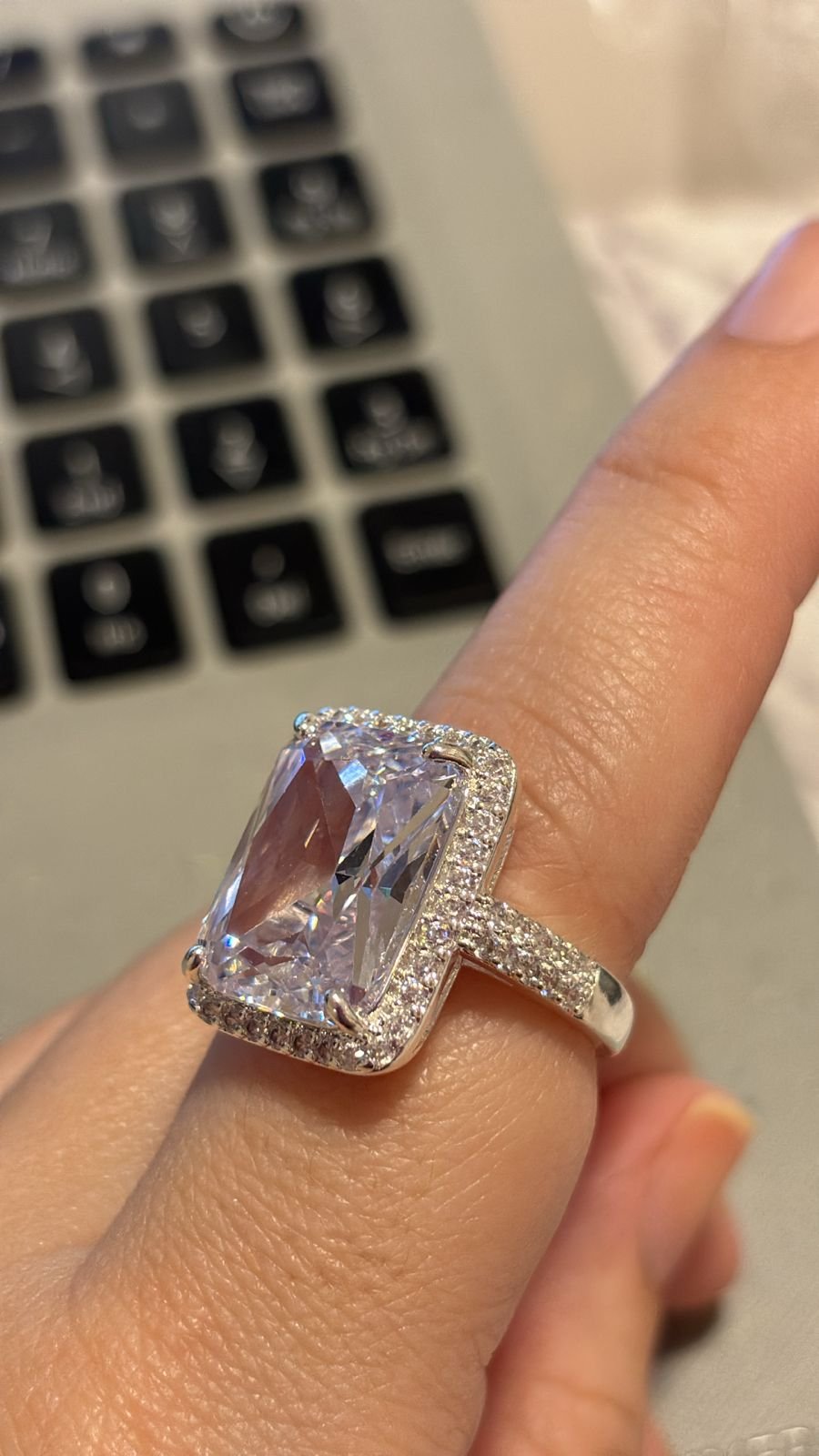 A.P cristal quadrado com zirc.