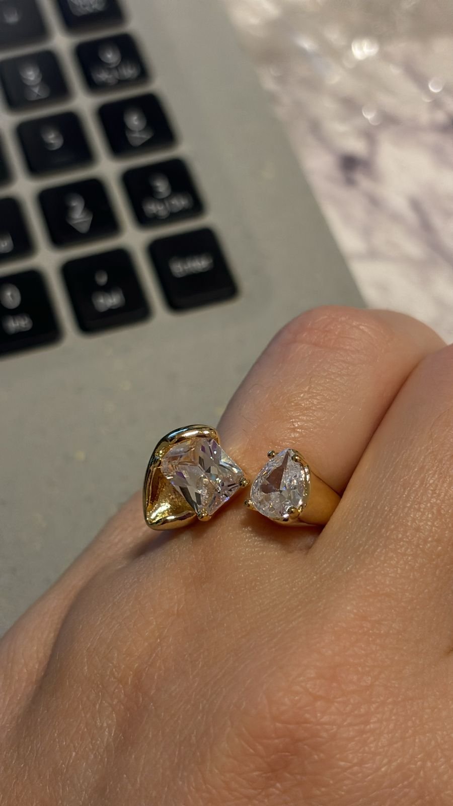 A.O duo cristal gota e quadrado