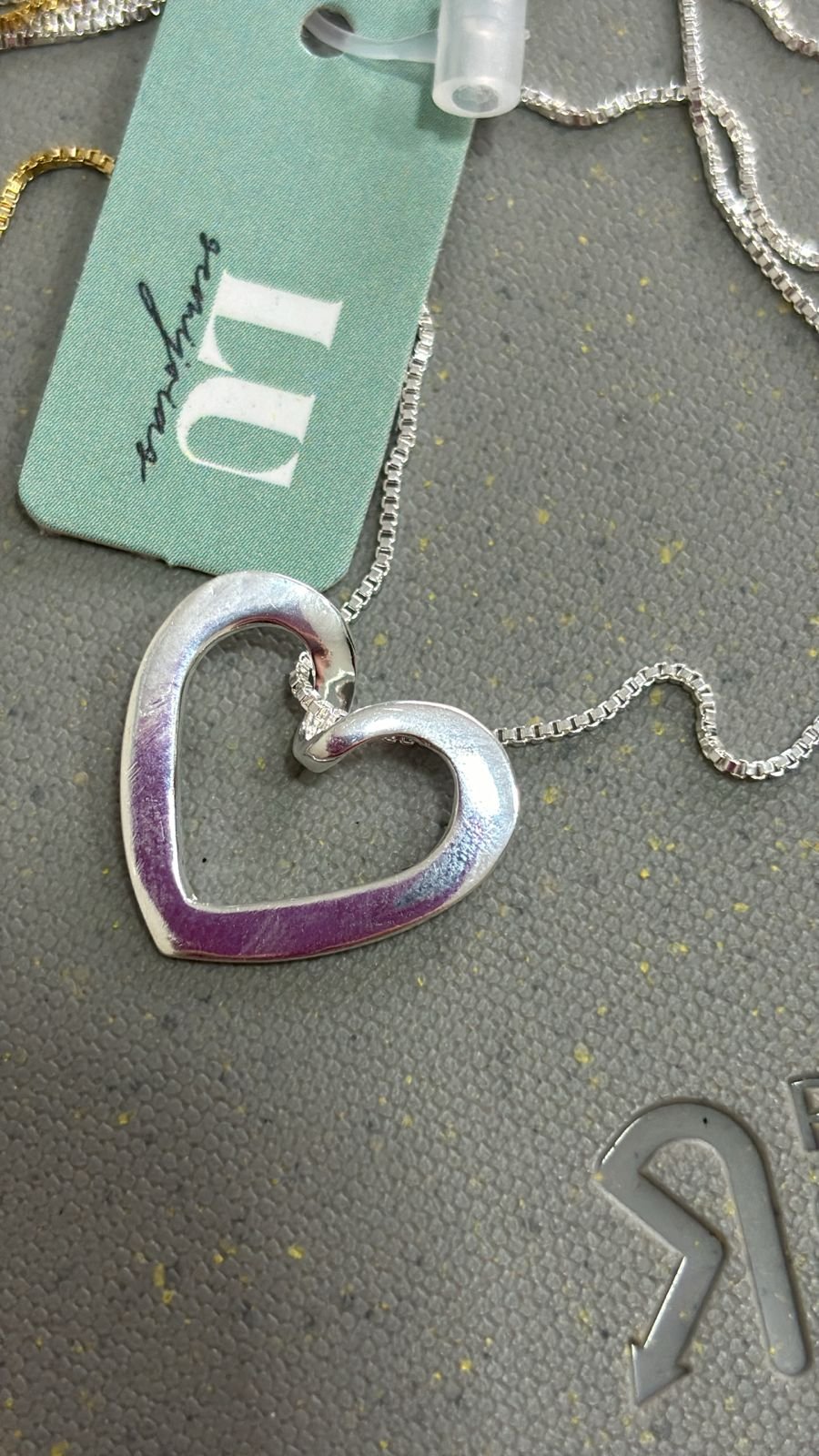 Gar.P coração vazado tortinho