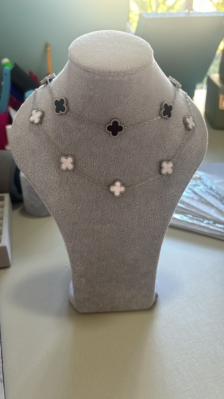 C.A.I trevo preto OU madre perola