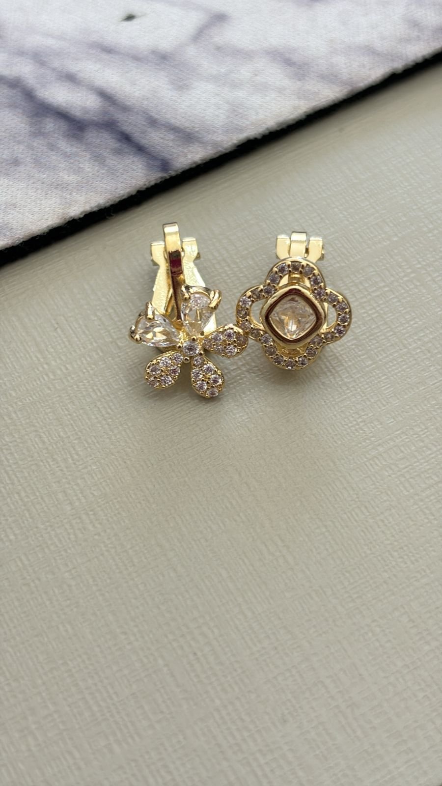 B.O flor cristal e zirc. crav. de PRESSÃO