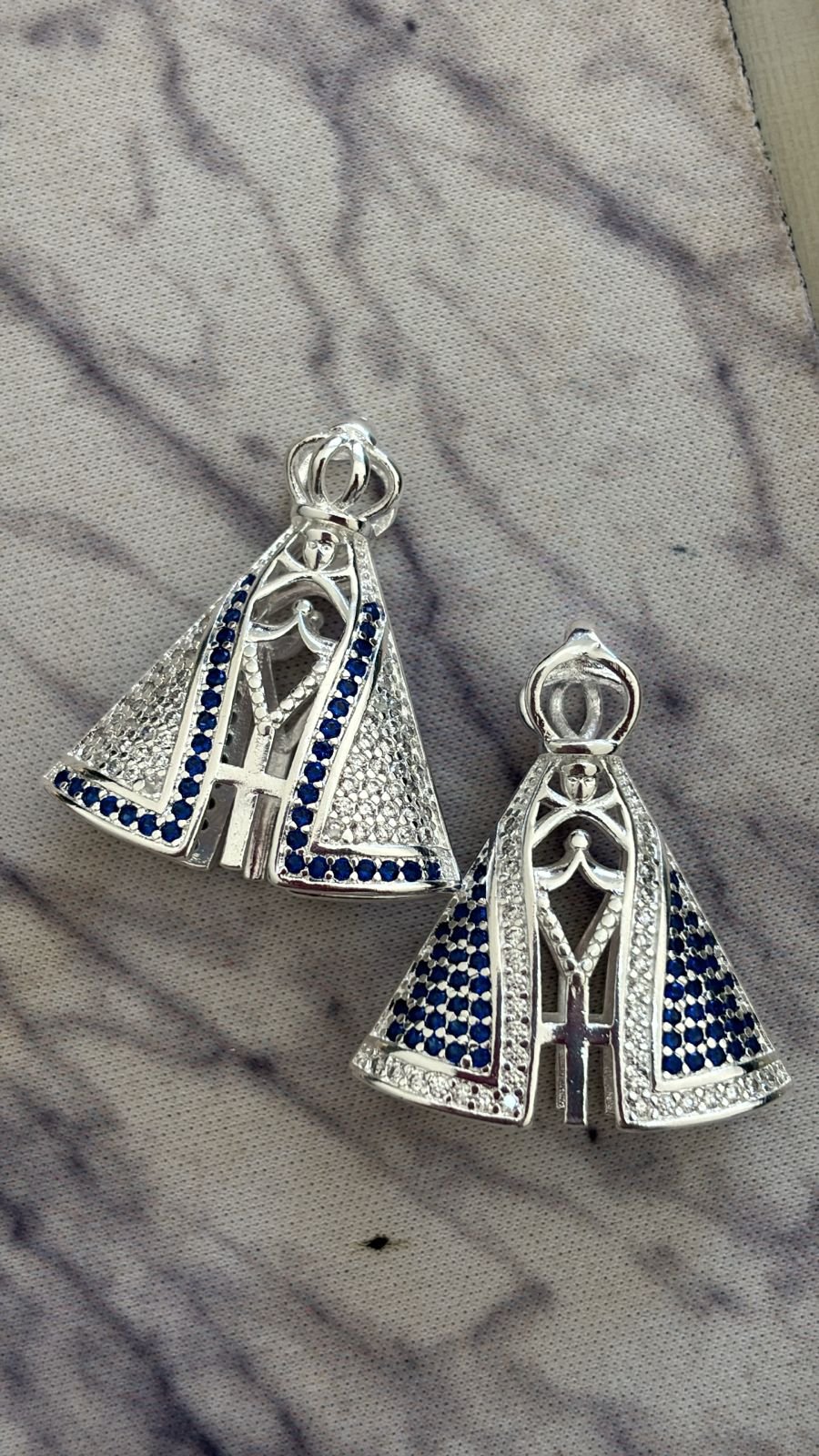 M.P N.Sra. manto azul e cristal / dois lados