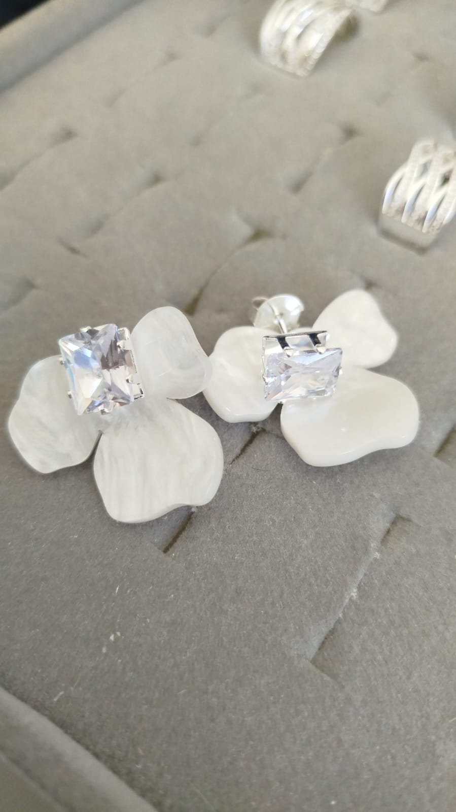 B.P 2 em 1 - orquídea madrepérola miolo cristal quadrado