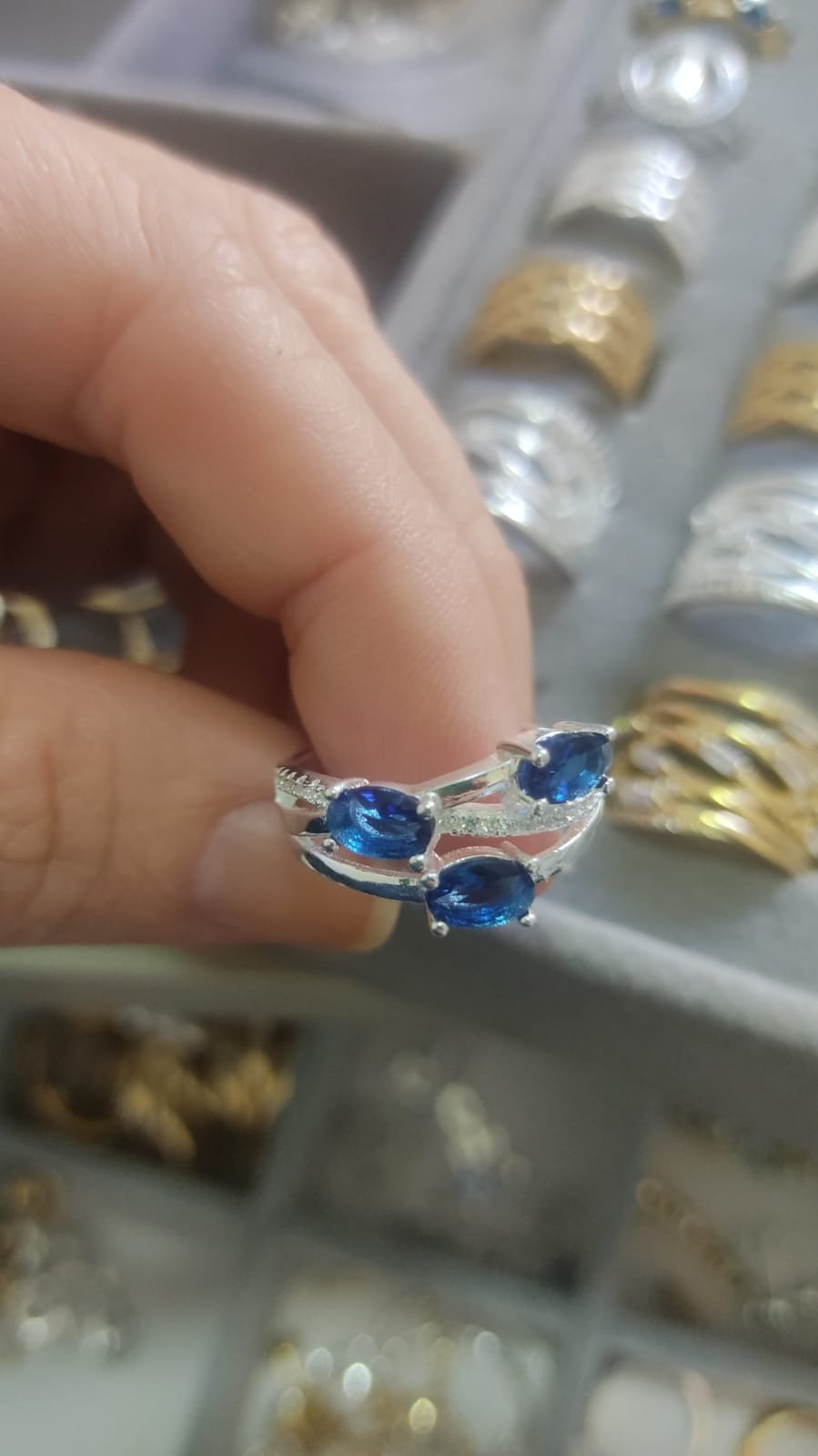 A.P 3 pedras azul com zirc. crav