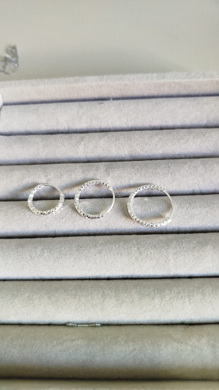 B.P trio argolinha fina textura