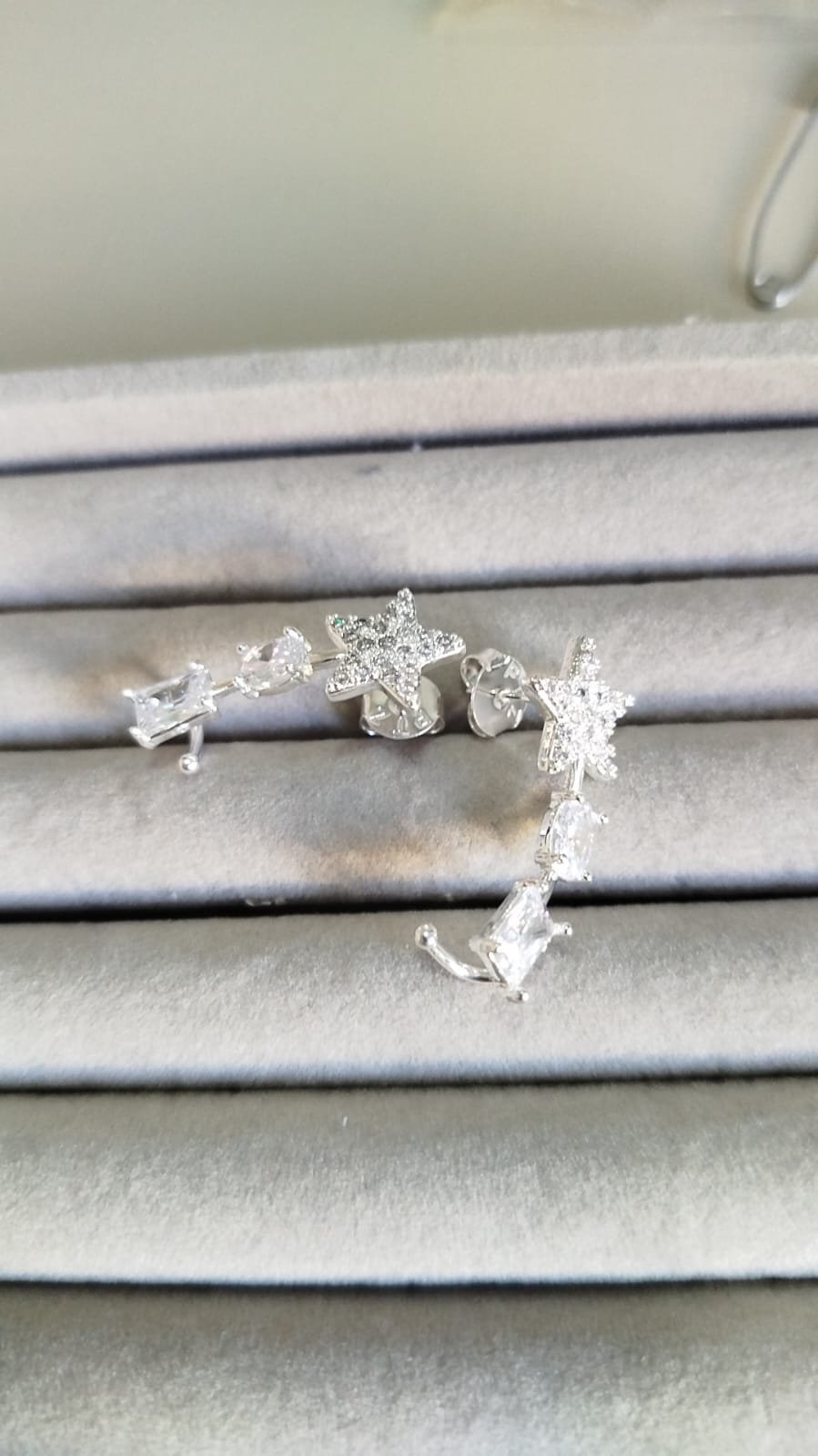 B.P ear cuff estrela e cristais