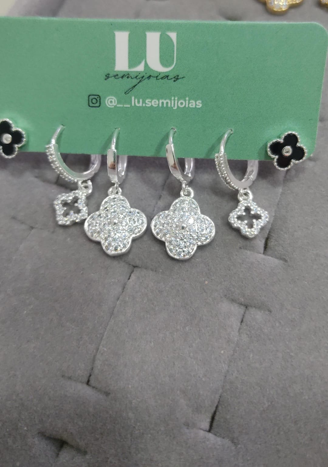 B.P trio argolinhas com trevo