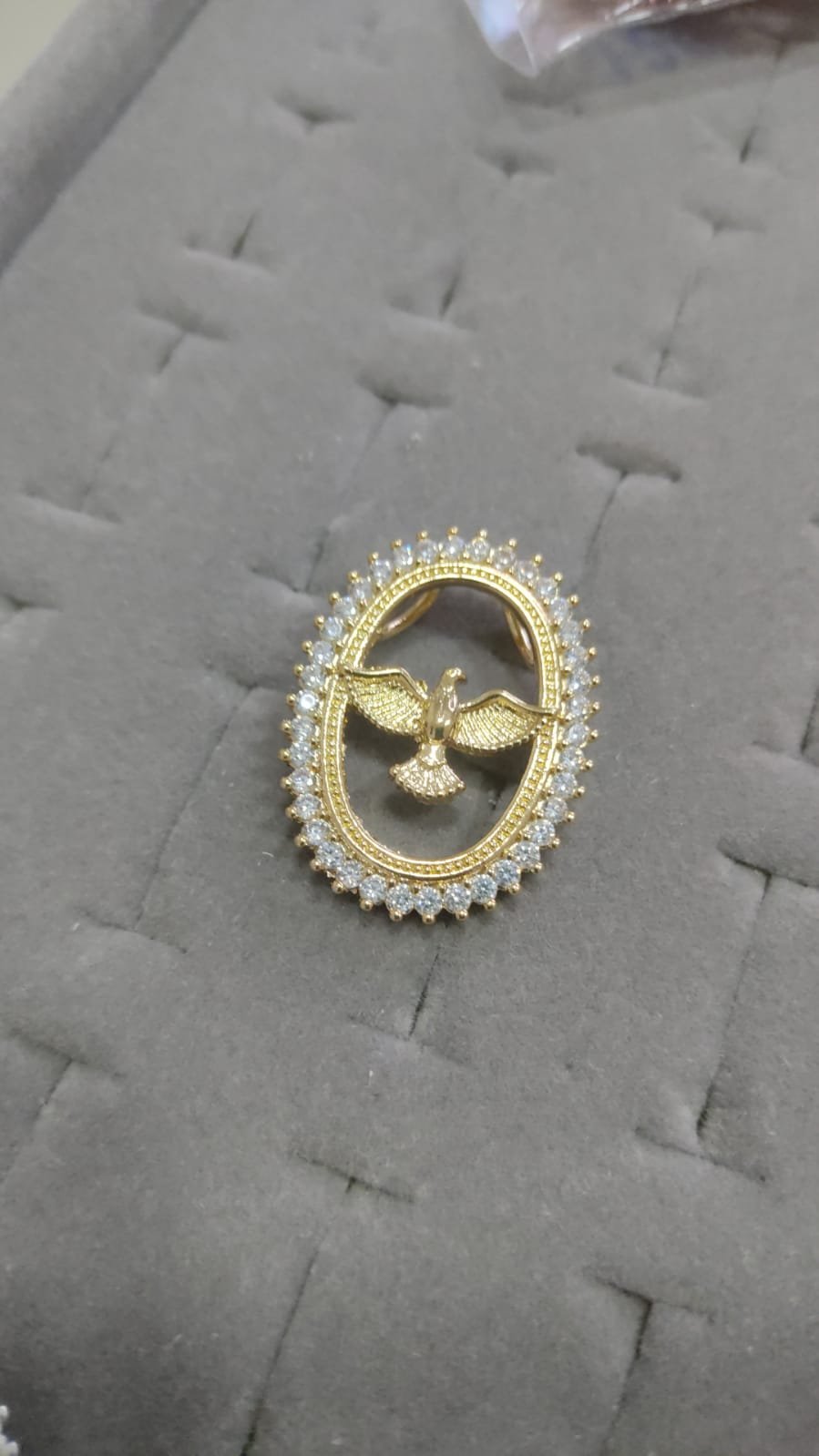 M.O Espirito Santo com zirc. crav.