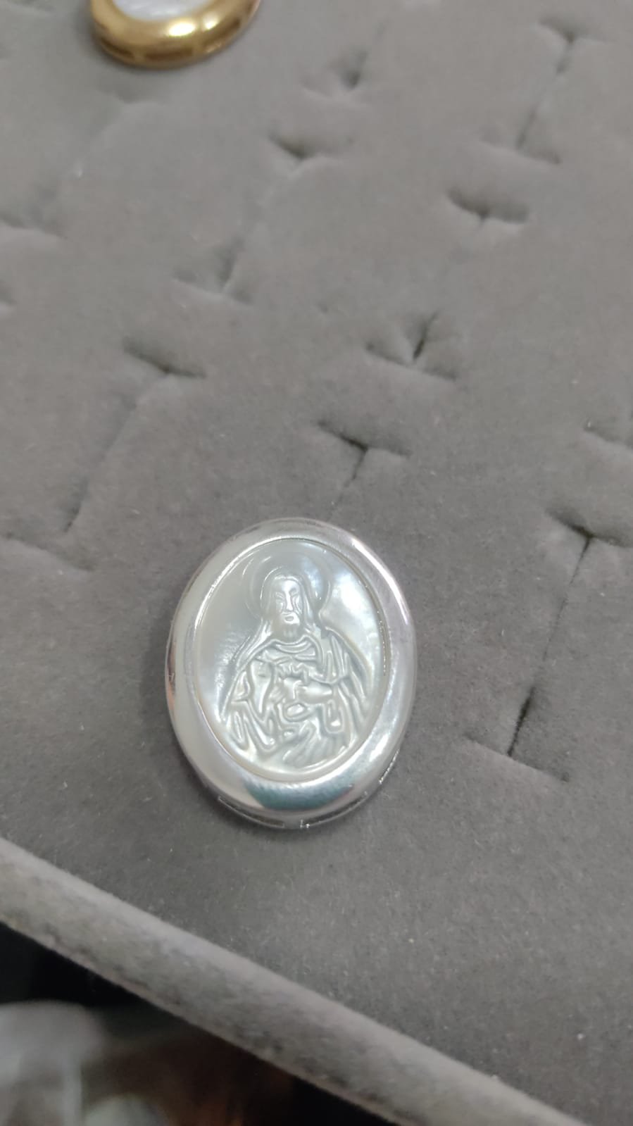 M.P Jesus em madrepérola