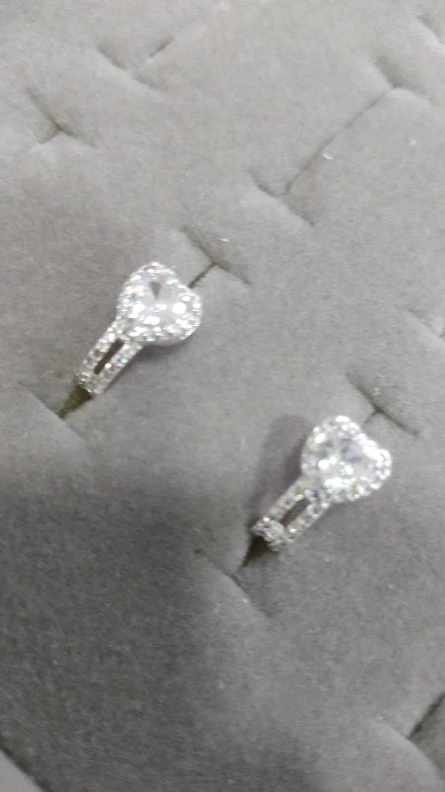 B.P argolinha zirc. crav. click com coração cristal