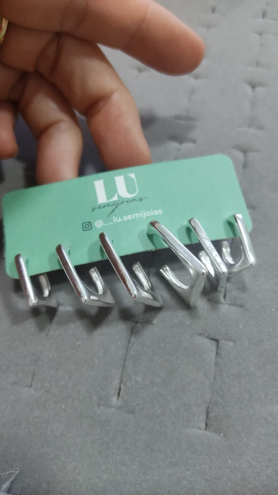 B.P trio argolinhas quadradas grande