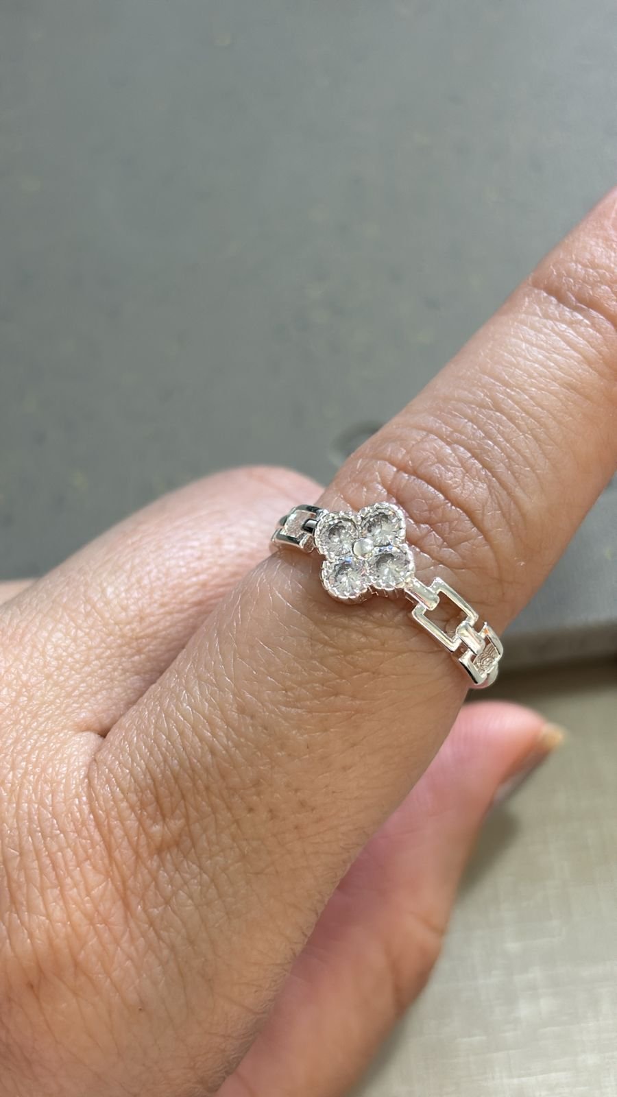 A.P corrente trevo cristal