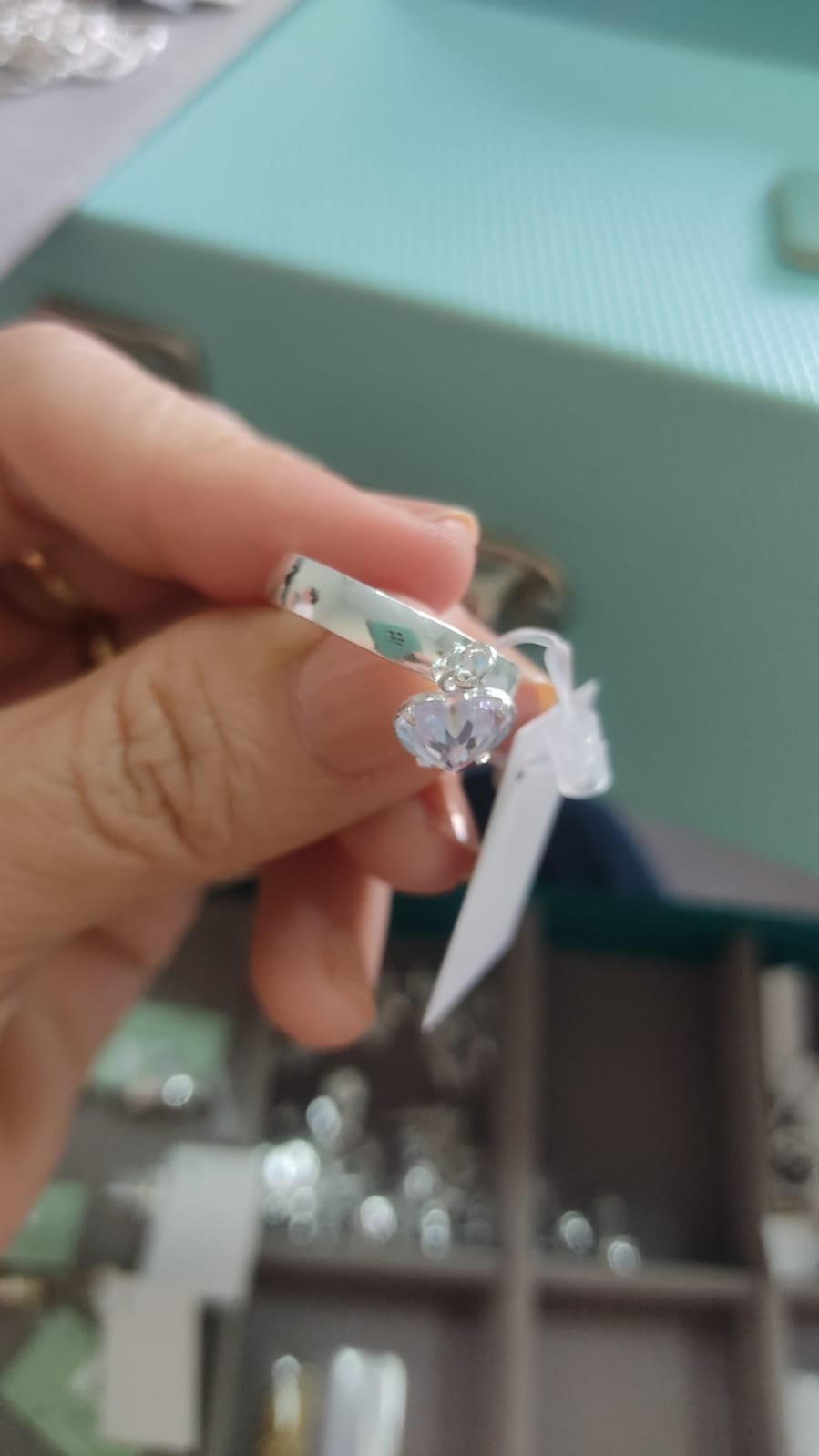 A.P aliança coração pendurado