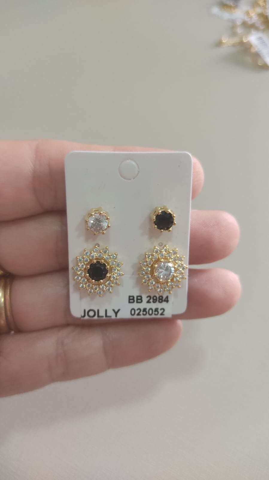 B.O 4 em 1 troca miolo zirc. cristal e preto  Bruna