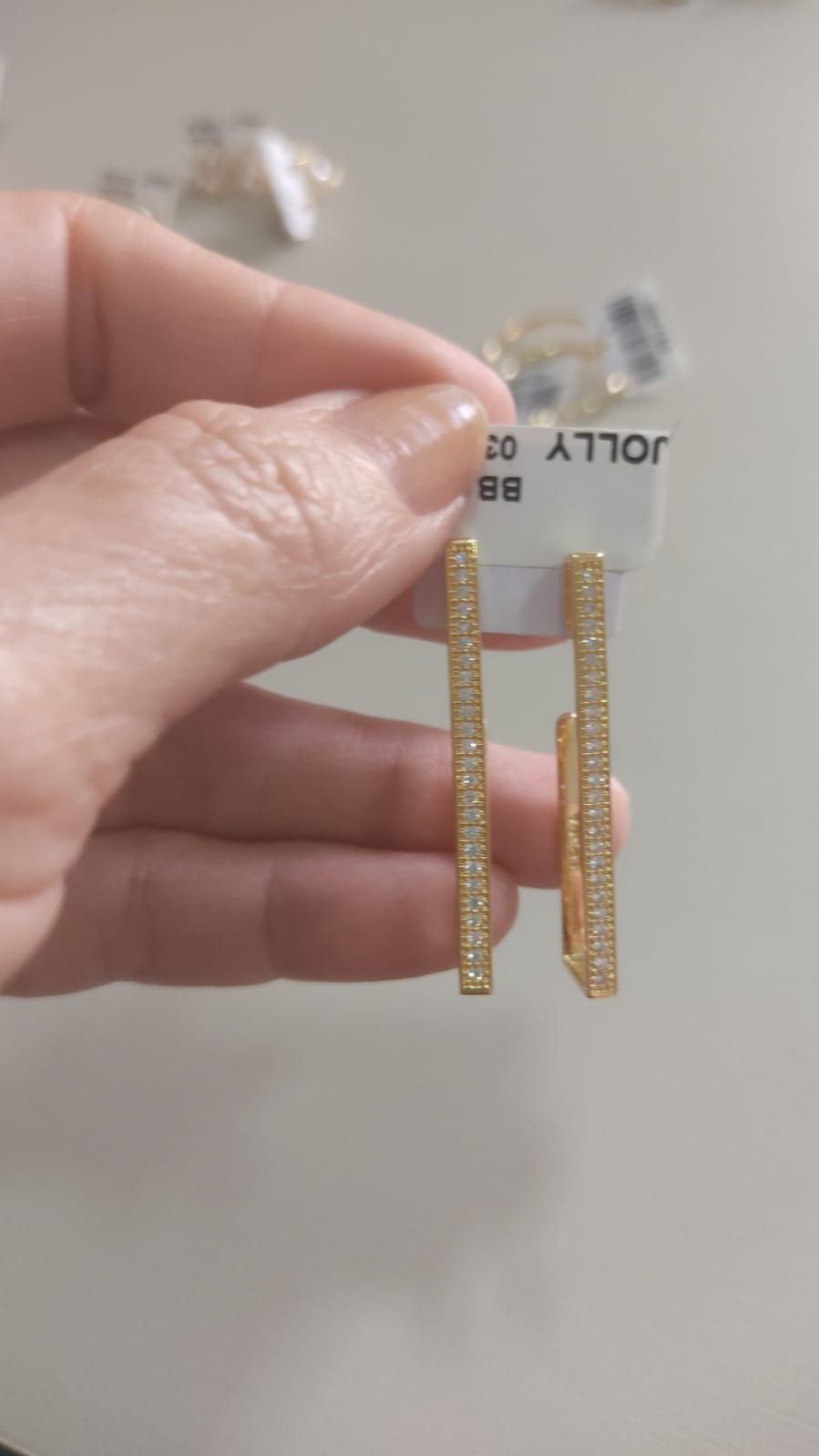 B.O argola zirc. crav. quadrada BRUNA