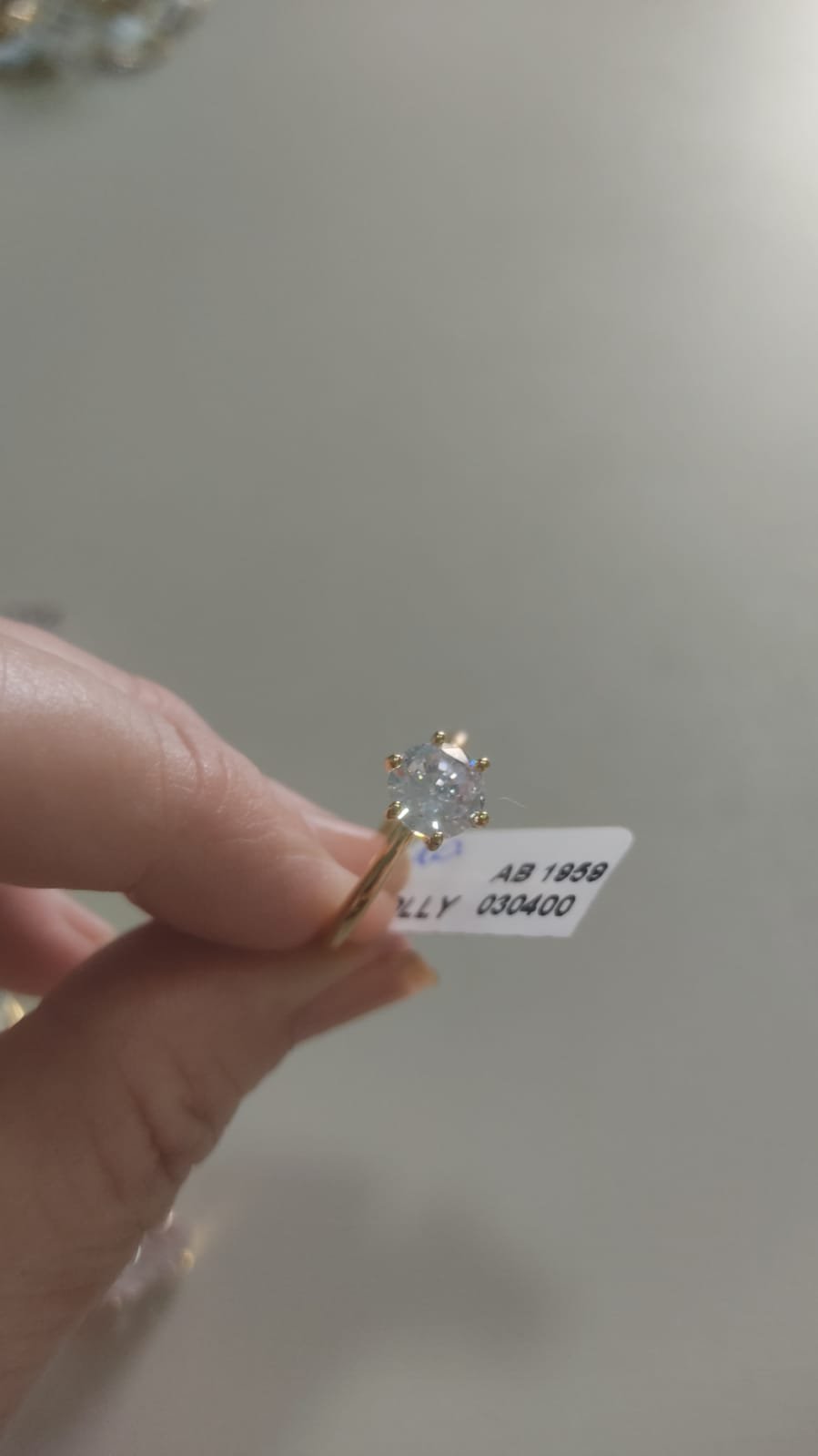 A.O solitario cristal 6 garras BRUNA