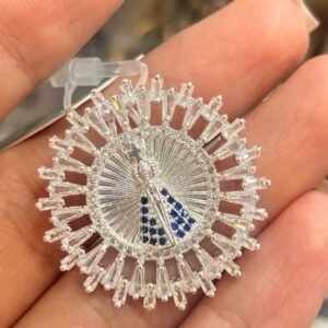 M.P N.Sra. manto azul em mandala vazada com cristais em volta