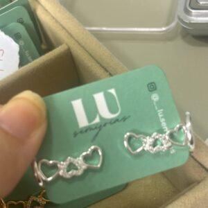 B.P ear cuff 3 corações