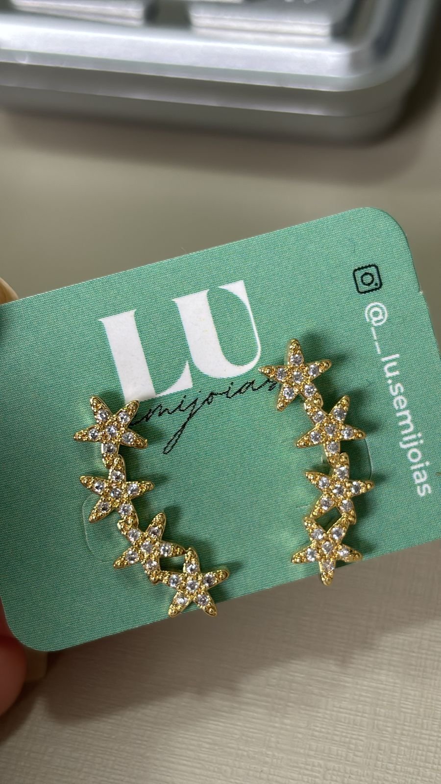 B.O ear cuff 4 estrelas cravejadas